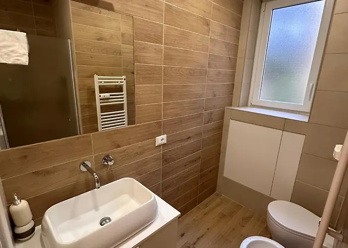 Renovated Three-room With Balcony In Tormarancia *
