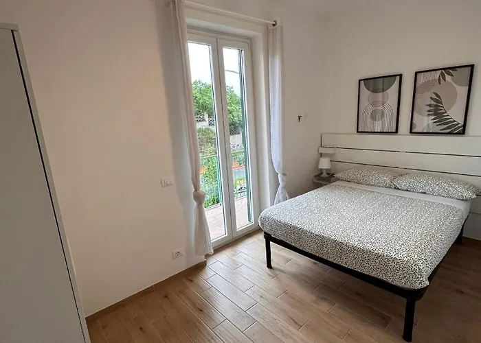 Renovated Three-room With Balcony In Tormarancia